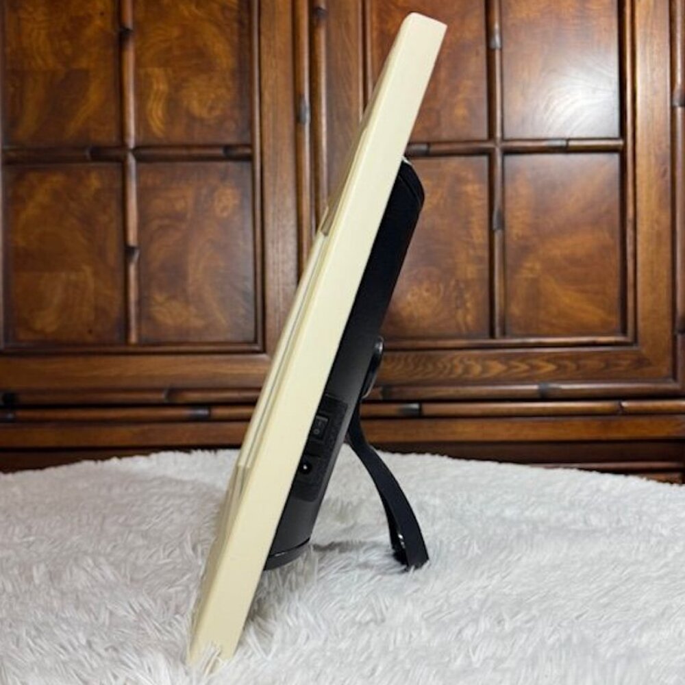 InVion 10.4" Rustic Cream Multi Effect Slide Show Remote Digital Picture Frame - Picture 4 of 16